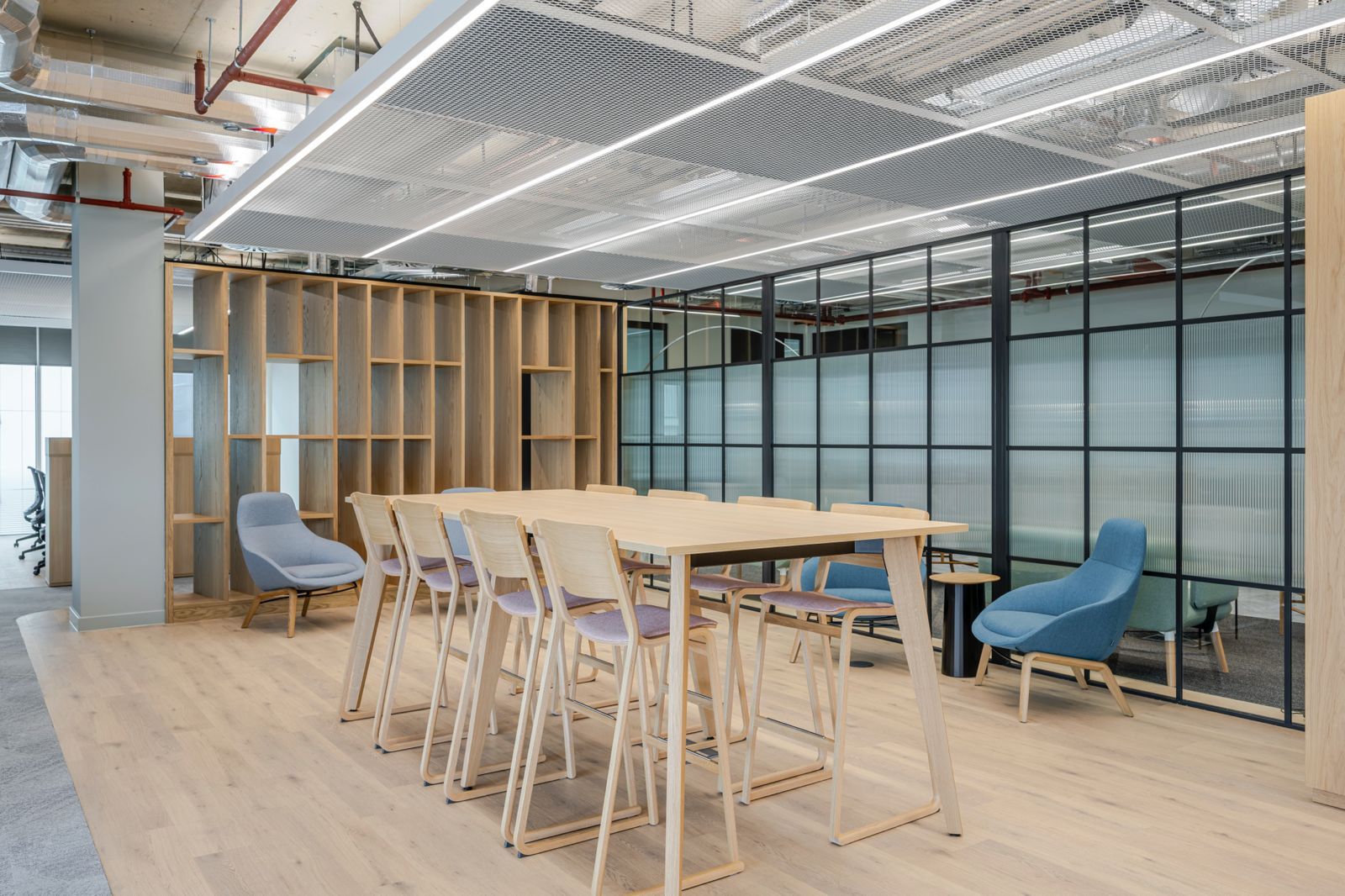 Concept54 Single full-height glazed workplace partitioning.