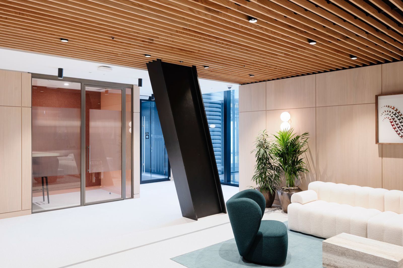 Concept54 Single glazed detailing within a contemporary interior.